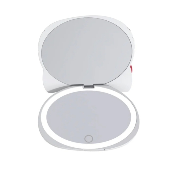 Sanrio Hello Kitty Impressions Kawaii Compact Light Up Mirror - Picture 2 of 9